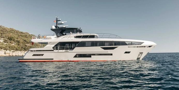 Papillon Yacht Charter in Bimini