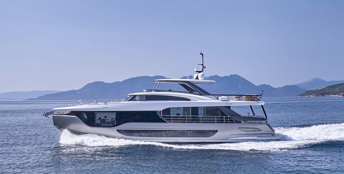 Aladdin Sane Yacht Charter in Santorini