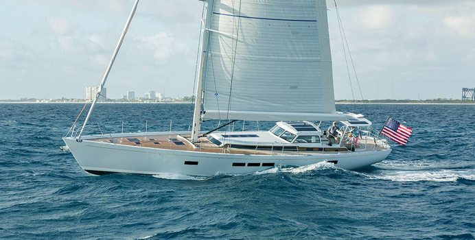 Cirrus Yacht Charter in Windward Islands