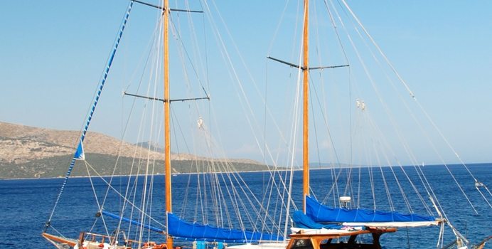 Syrolana yacht charter Custom Sail Yacht
                                