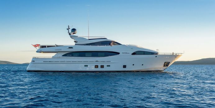 Novela yacht charter CBI Navi Motor Yacht
                                
