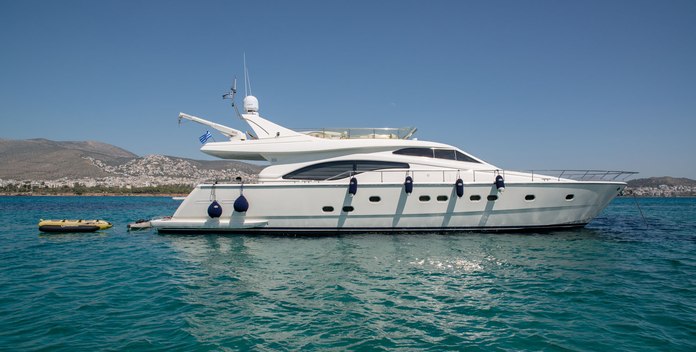 Ananas yacht charter Ferretti Yachts Motor Yacht