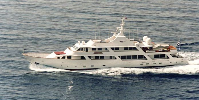 White Knight yacht charter Astillero Jorge R Chediek Motor Yacht