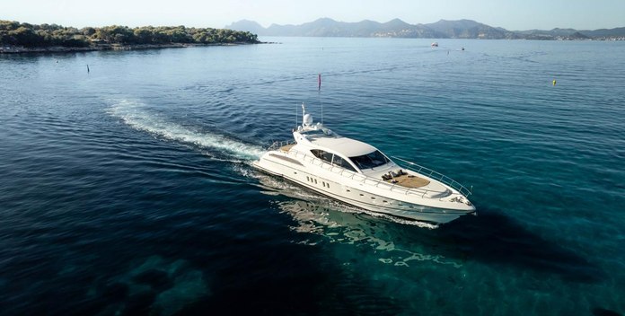 Best Mountain yacht charter Leopard Motor Yacht