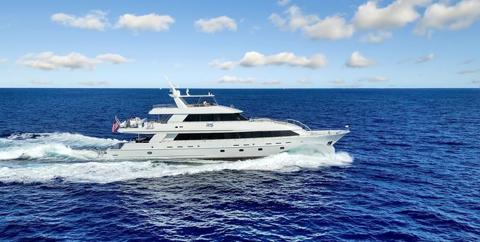 Real Summertime yacht charter Sovereign Yachts Motor Yacht