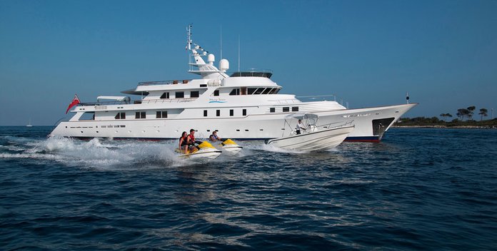 Shake N Bake TBD yacht charter Campanella Motor Yacht
