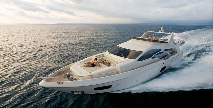 Koukles yacht charter Azimut Motor Yacht