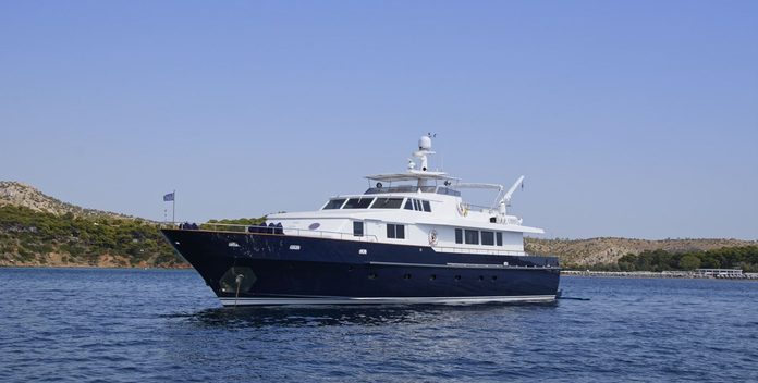 Karma yacht charter Picchiotti Motor Yacht