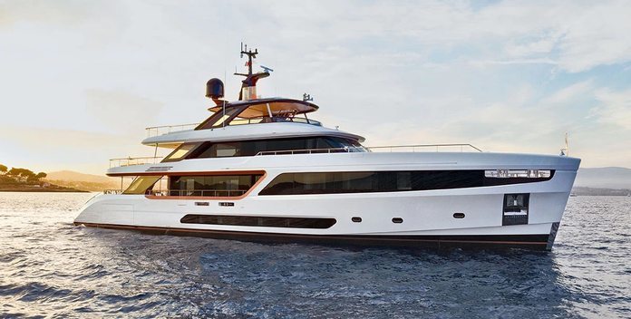 Alluria yacht charter Benetti Motor Yacht