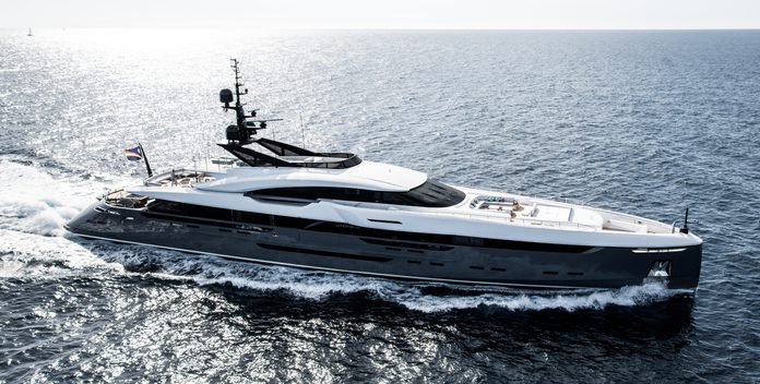 Utopia IV yacht charter Rossinavi Motor Yacht