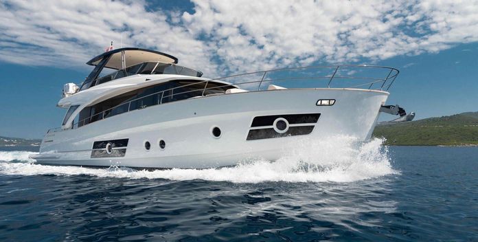 Sir Hendrik yacht charter Greenline Yachts Motor Yacht