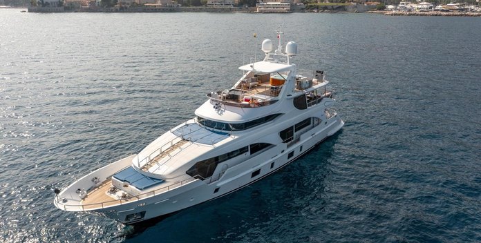 Jus Chill'n 3 yacht charter Benetti Motor Yacht