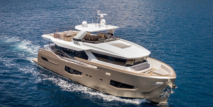 Kamoka yacht charter Numarine Motor Yacht