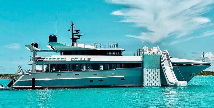 Oculus yacht charter Oceanfast Motor Yacht
