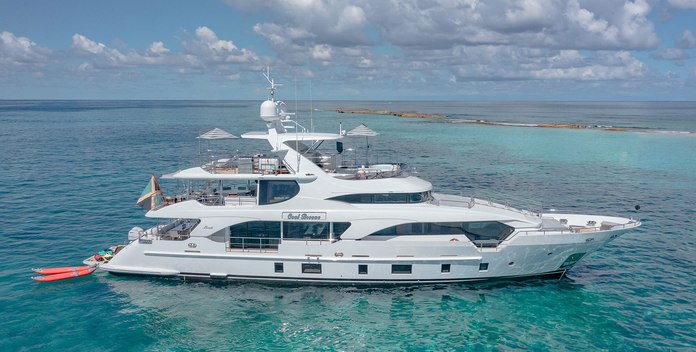 Cool Breeze yacht charter Benetti Motor Yacht