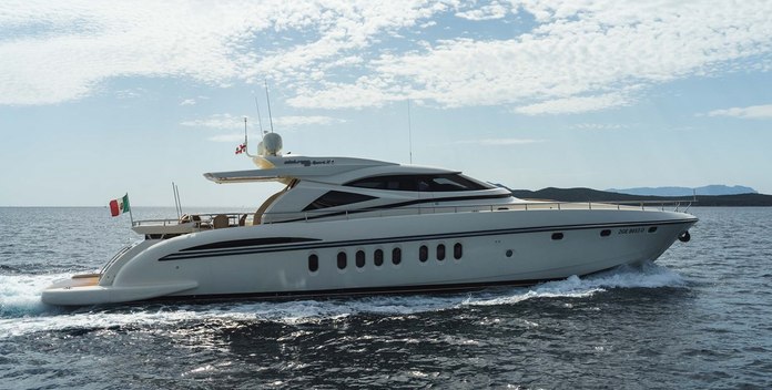 Allie yacht charter Spertini Alalunga Motor Yacht