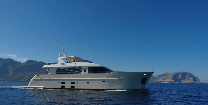 Aria yacht charter C.Boat Motor Yacht