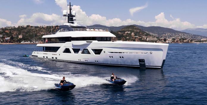 N                     QU2 yacht charter Amels Motor Yacht