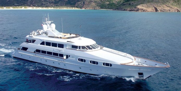 Attitude yacht charter Trinity Yachts Motor Yacht