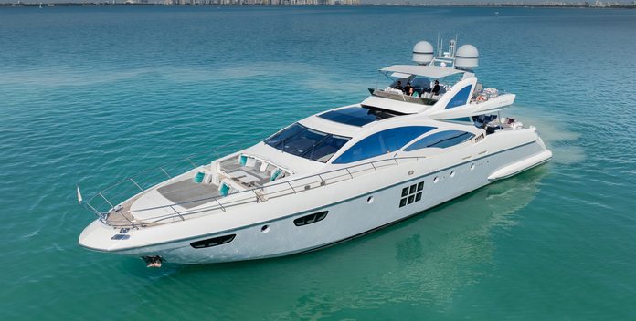 Scarlet yacht charter Azimut Motor Yacht