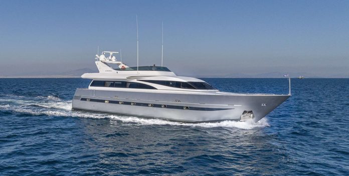 Andilis yacht charter CNL - Cantieri Navali Lavagna Motor Yacht