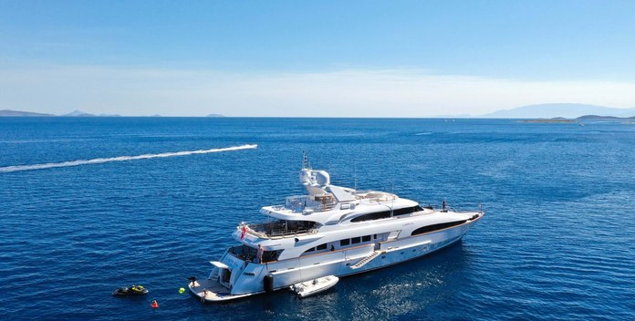Lady G II yacht charter Mondo Marine Motor Yacht