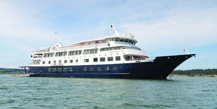 N                     Endeavour yacht charter Jeff Boat Motor Yacht
