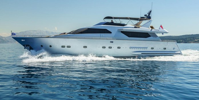Phantom yacht charter Italversil Motor Yacht