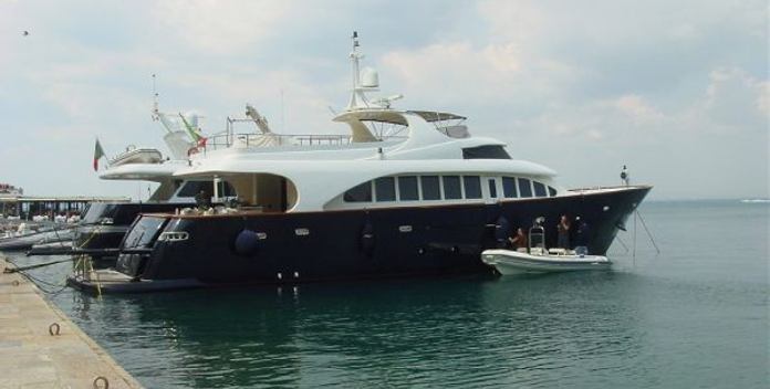 Bugia yacht charter Cantieri Navali di Termoli Motor Yacht