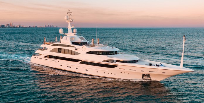 Sorrento yacht charter Benetti Motor Yacht