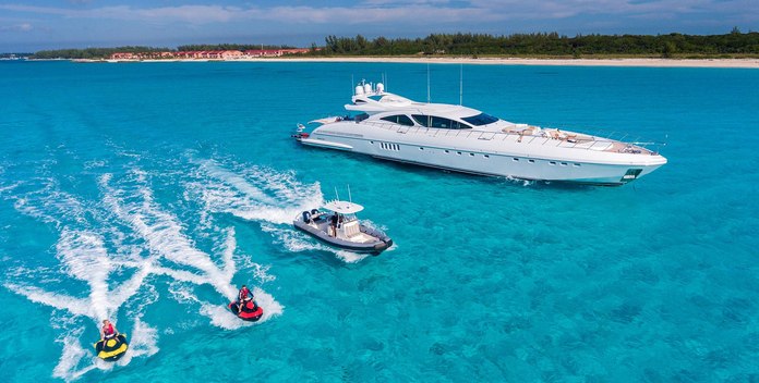 Incognito yacht charter Overmarine Motor Yacht