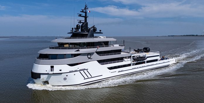 Q yacht charter Royal Niestern Sander Motor Yacht