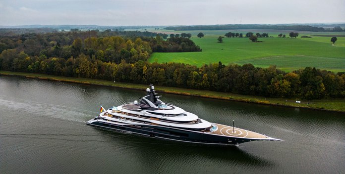 Kismet yacht charter Lurssen Motor Yacht