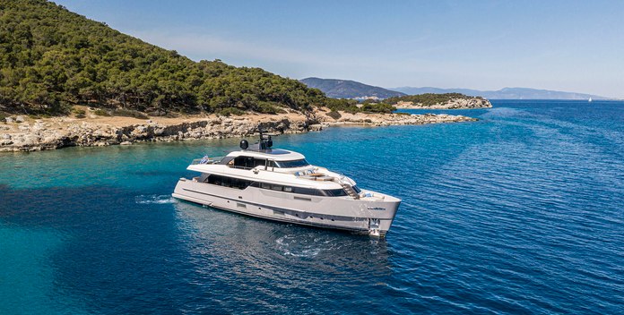 N                     Fos yacht charter Sanlorenzo Motor Yacht