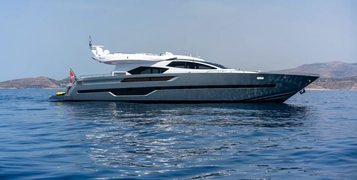 Eleven I yacht charter Italcraft Motor Yacht