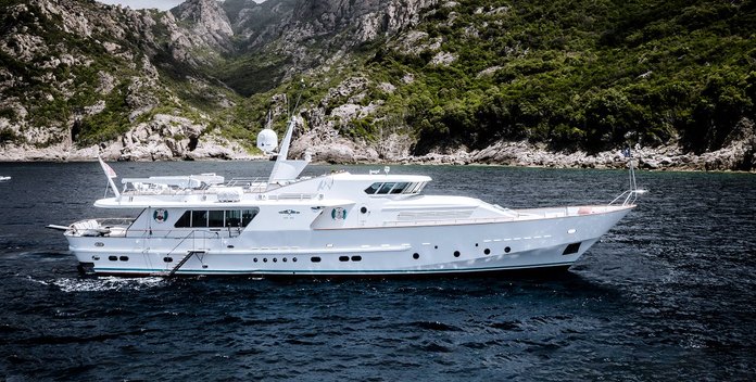 Vespucci yacht charter CRN Motor Yacht