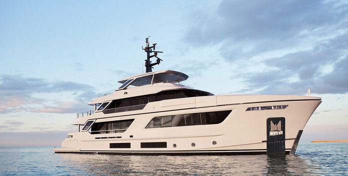 Pazienza yacht charter Cantiere delle Marche Motor Yacht