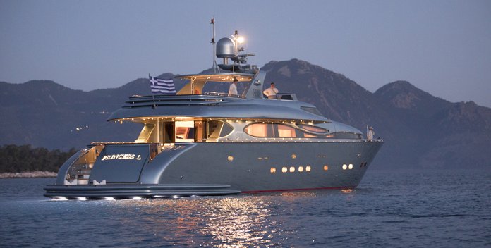 Princess L yacht charter Maiora Motor Yacht