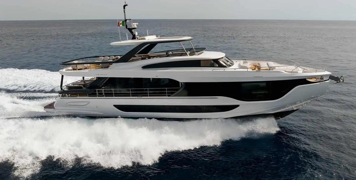 Aladdin Sane yacht charter Azimut Motor Yacht