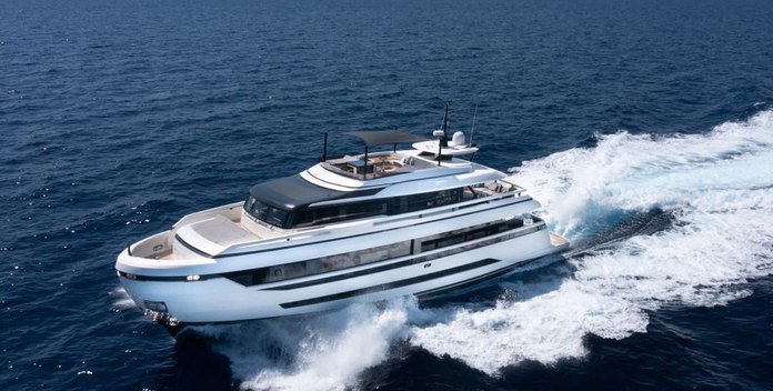 Uilia yacht charter Extra Yachts Motor Yacht