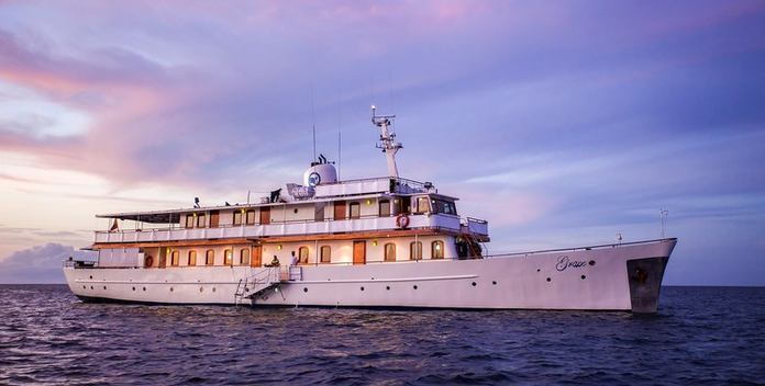 Grace yacht charter Camper & Nicholsons Motor Yacht