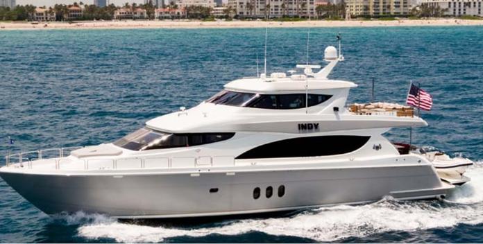 Indy yacht charter Hatteras Motor Yacht