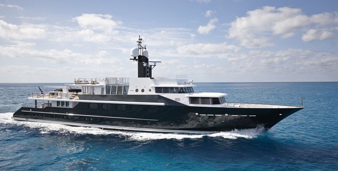 Highlander yacht charter Feadship Motor Yacht