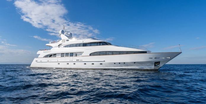 Lady G II yacht charter Mondo Marine Motor Yacht