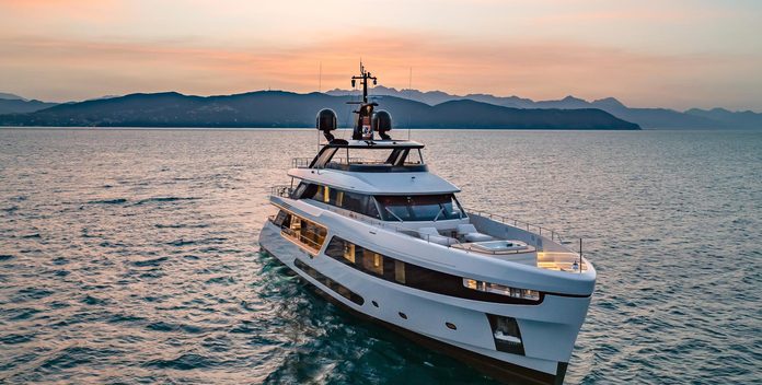 Dawo yacht charter Benetti Motor Yacht