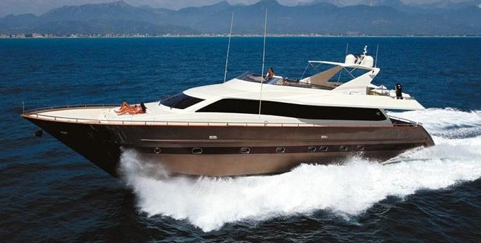 Alrisha yacht charter Tecnomar Motor Yacht