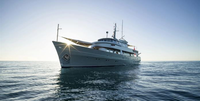 La Fenice yacht charter Richard Iron Works Motor Yacht