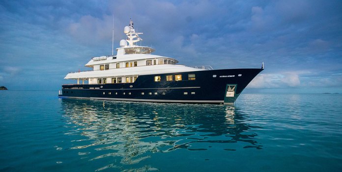 Ocean's Seven yacht charter Kingship Motor Yacht