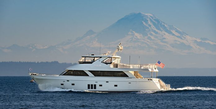 Chillin' yacht charter Ocean Alexander Motor Yacht