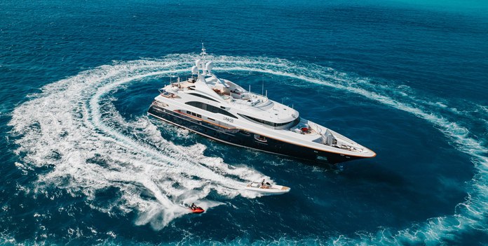Lady B yacht charter Benetti Motor Yacht